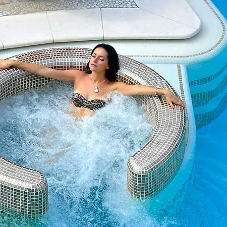 Terme Formentin 3* אבנו טרמה